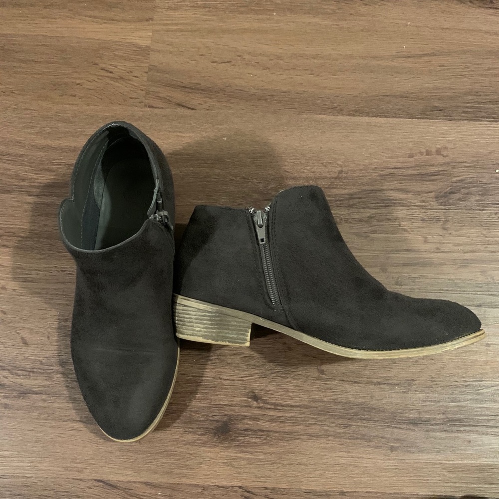 JG Faux Suede Ankle Booties